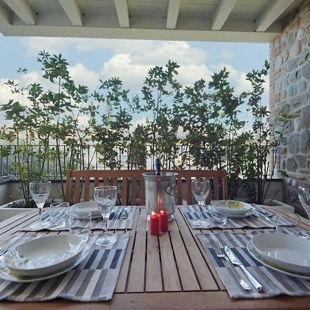 Warda A6 Apartment Ντεζεντσάνο ντελ Γκάρντα Εξωτερικό φωτογραφία