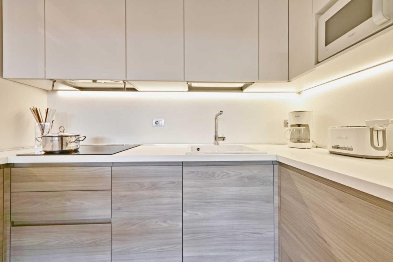 Warda A6 Apartment Ντεζεντσάνο ντελ Γκάρντα Εξωτερικό φωτογραφία